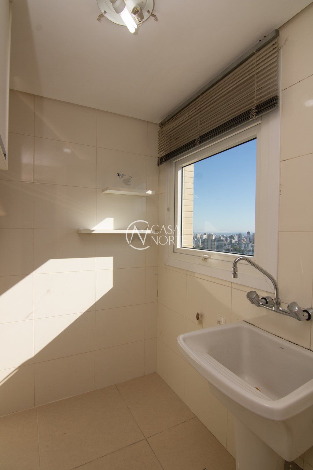 Apartamento à venda com 3 quartos, 123m², 1 suíte, 2 vagas, Encantado no bairro Petrópolis em Porto Alegre
