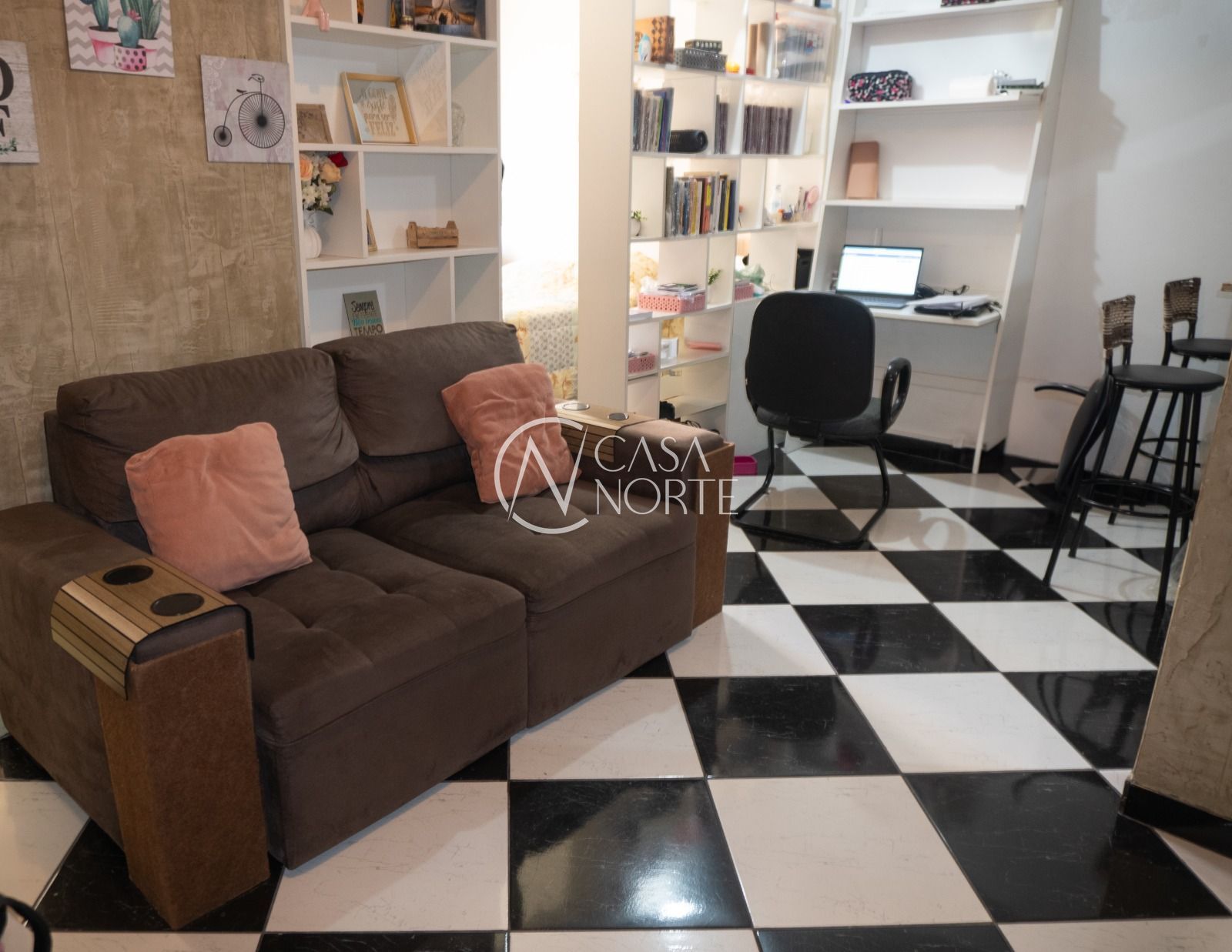 Apartamento à venda com 1 quarto, 36m², Rua Leopoldo de Freitas no bairro Passo da Areia em Porto Alegre