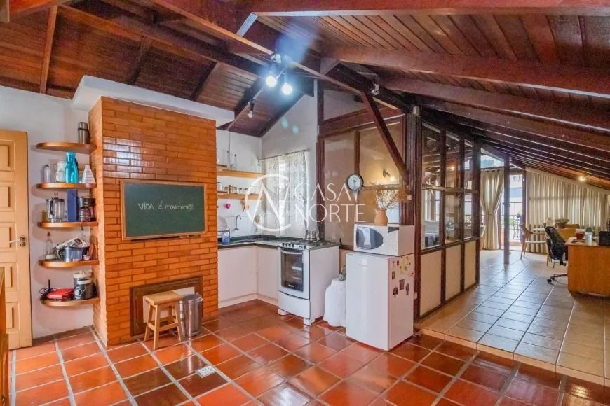 Cobertura à venda com 3 quartos, 149m², 1 vaga, Rua Tapajós no bairro Jardim São Pedro em Porto Alegre