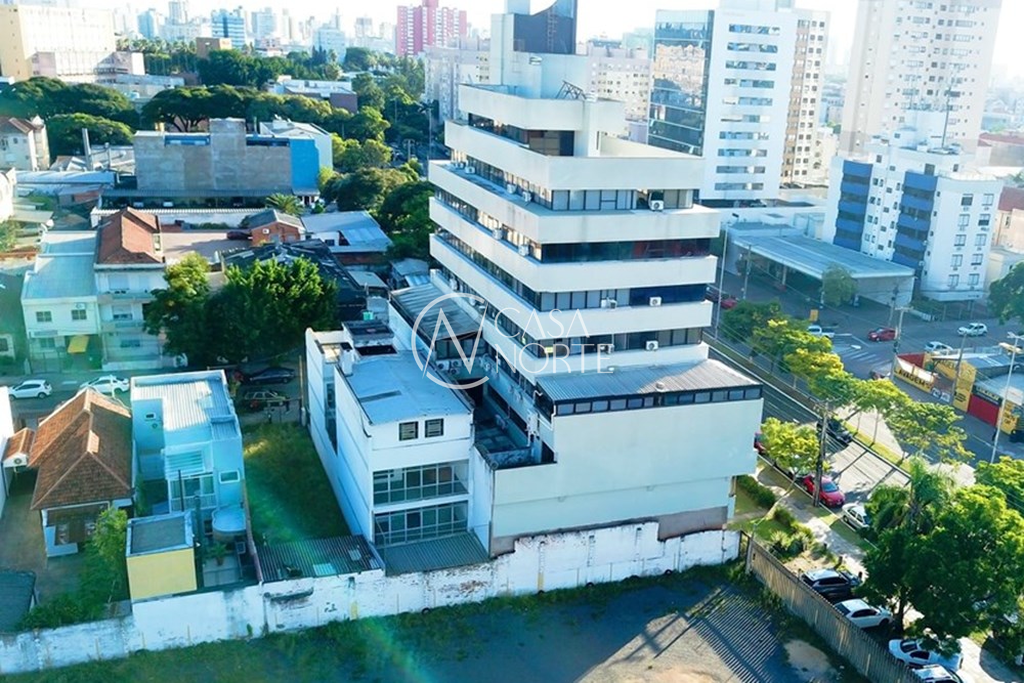Terreno à venda , 220m², Gomes Jardim no bairro Santana em Porto Alegre