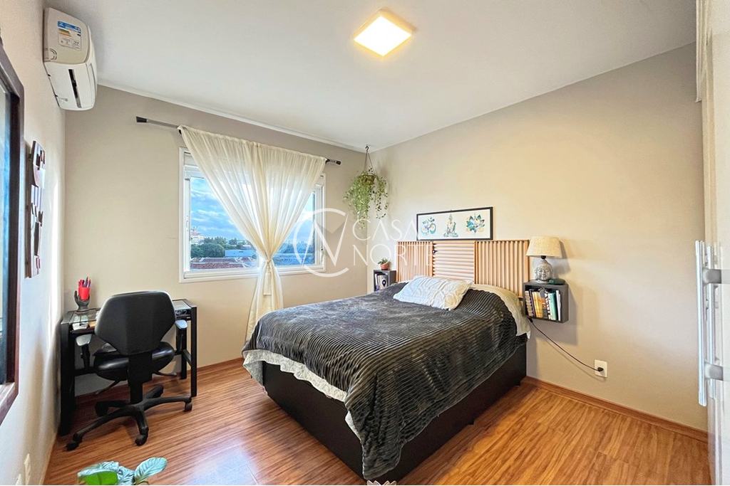 Apartamento à venda com 3 quartos, 82m², 1 suíte, 2 vagas, Gomes Jardim no bairro Santana em Porto Alegre