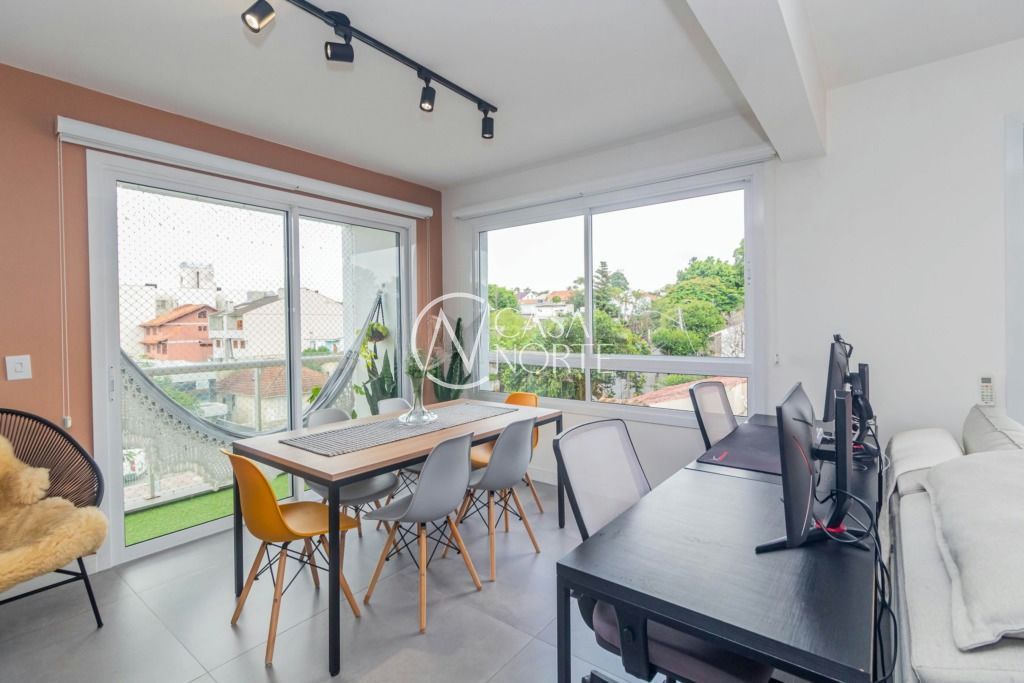 Apartamento à venda com 2 quartos, 67m², 1 suíte, 1 vaga, Avenida Brasília no bairro Vila Ipiranga em Porto Alegre