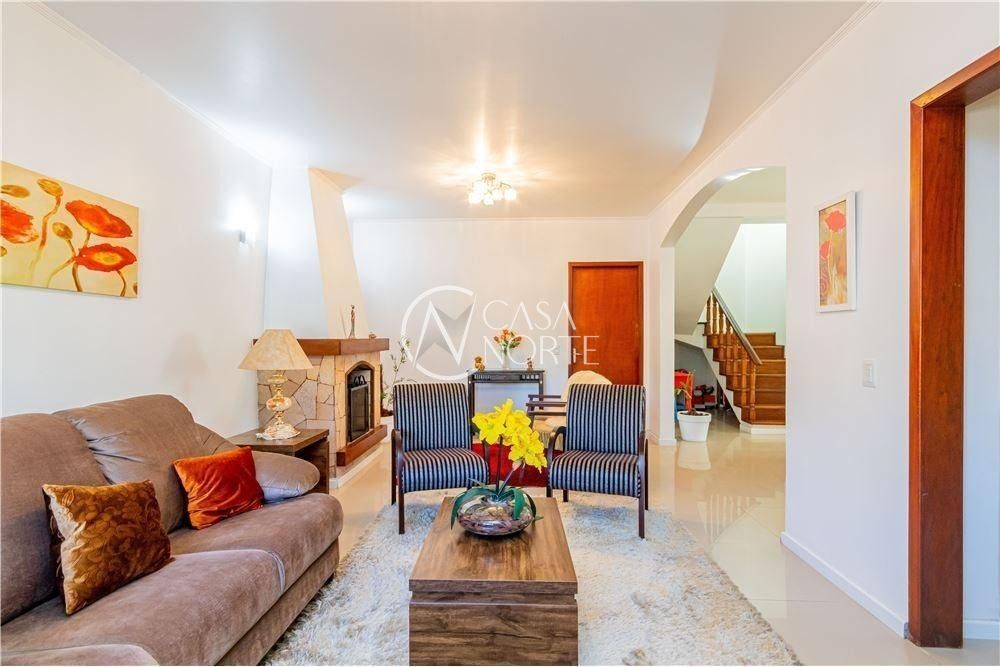 Casa à venda com 4 quartos, 293m², 1 suíte, 3 vagas, Rua Paulo Blaschke no bairro Jardim Planalto em Porto Alegre