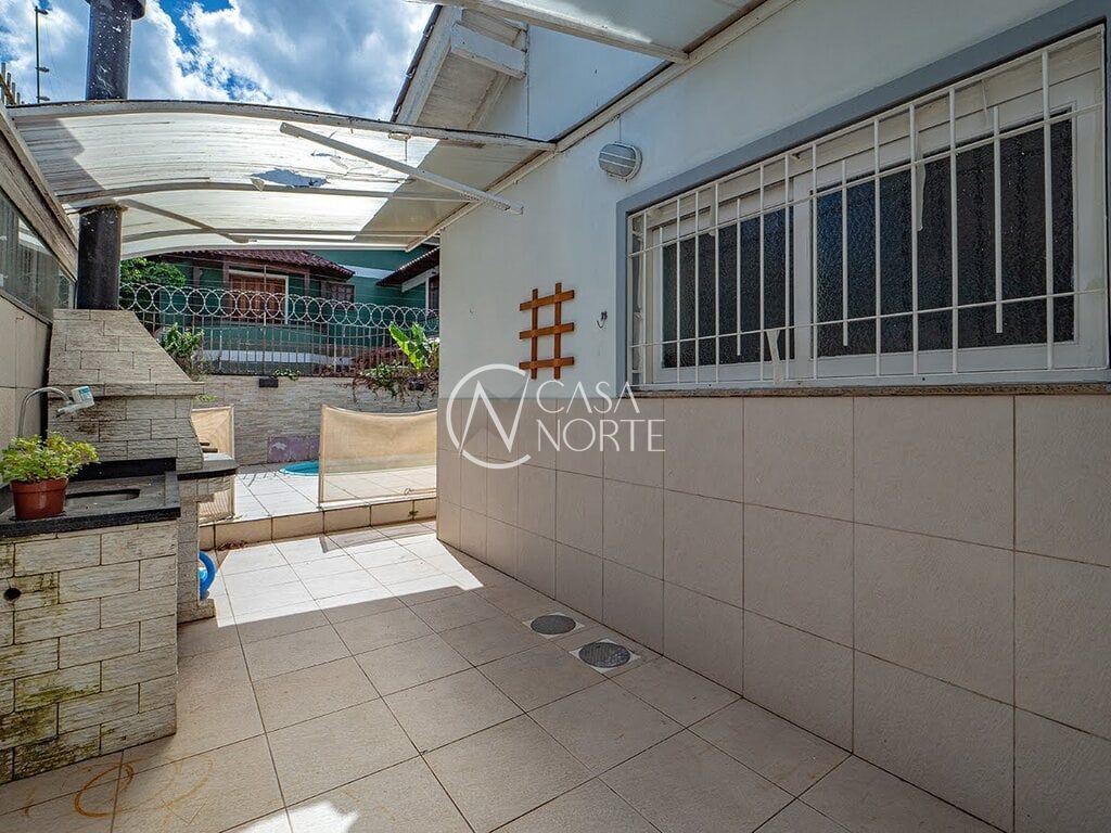 Casa à venda com 3 quartos, 224m², 1 suíte, 3 vagas, Avenida Ecoville no bairro Ecoville em Porto Alegre