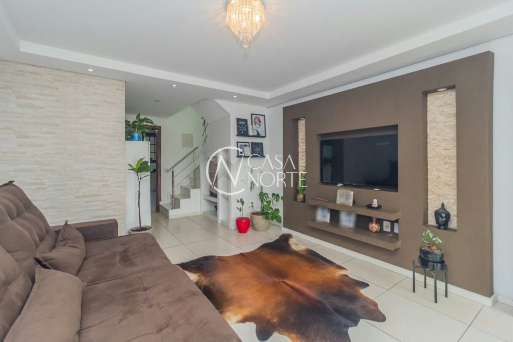 Casa à venda com 3 quartos, 178m², 1 suíte, 2 vagas, Rua Paul Harris no bairro Jardim Planalto em Porto Alegre