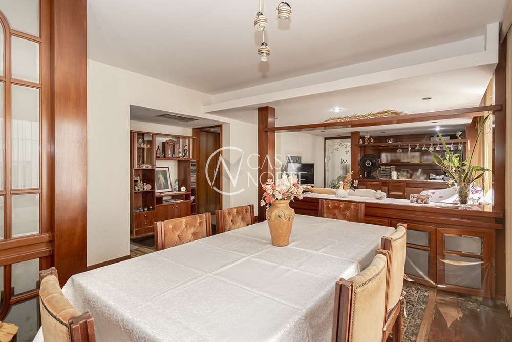 Apartamento à venda com 2 quartos, 133m², 1 vaga, Eça de Queiroz no bairro Petrópolis em Porto Alegre