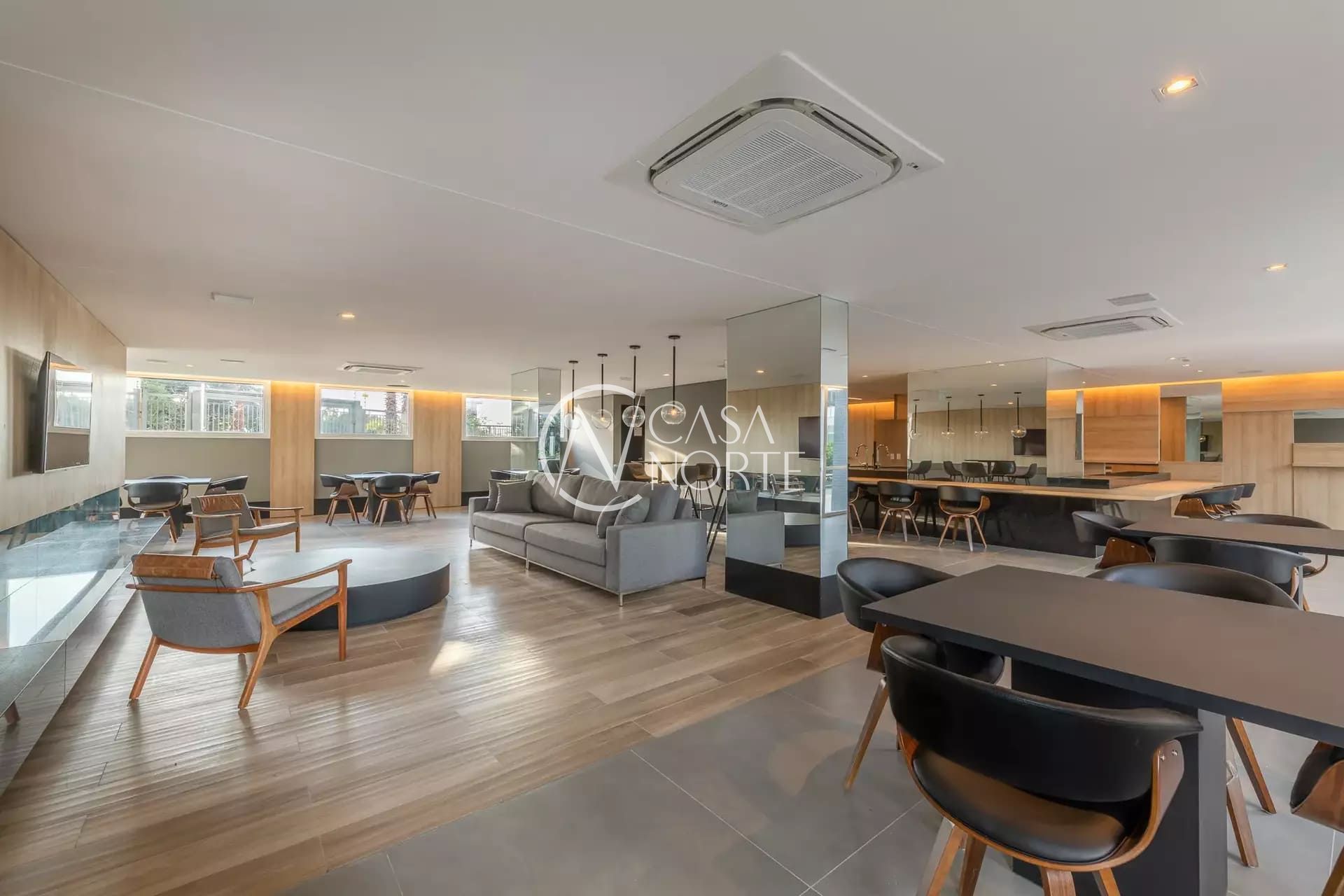Apartamento à venda com 2 quartos, 56m², 1 suíte, 1 vaga, Rua Jerônymo Zelmanovitz no bairro Jardim Lindóia em Porto Alegre
