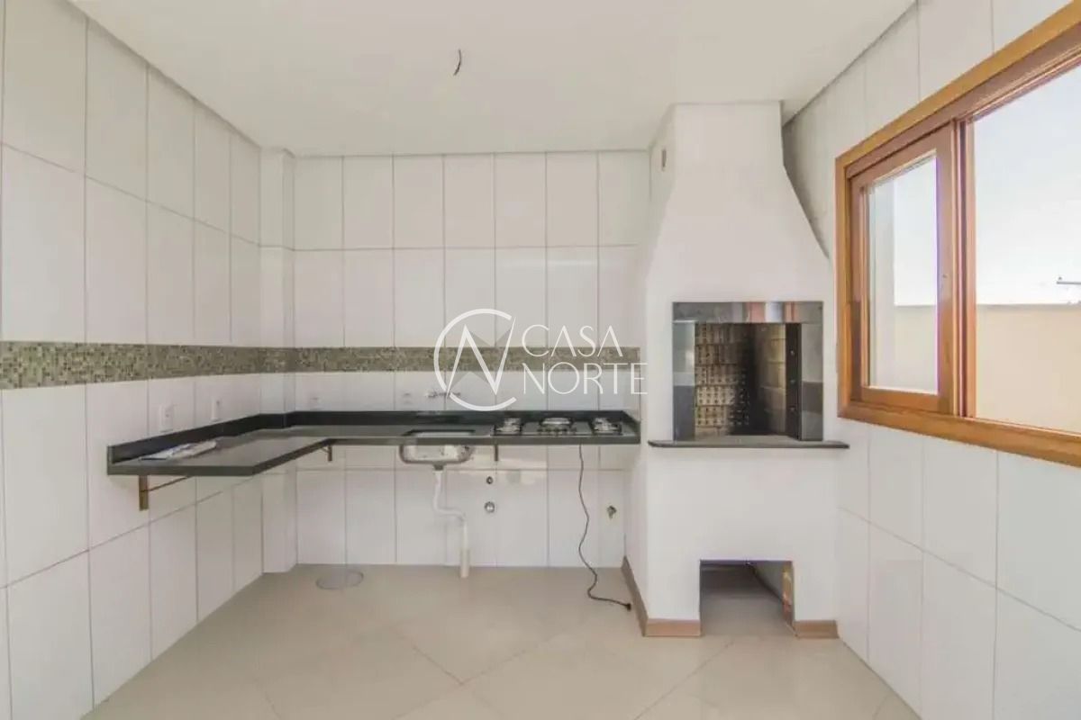 Casa à venda com 3 quartos, 175m², 1 suíte, 2 vagas, Rua Pero Vaz de Caminha no bairro Vila Ipiranga em Porto Alegre