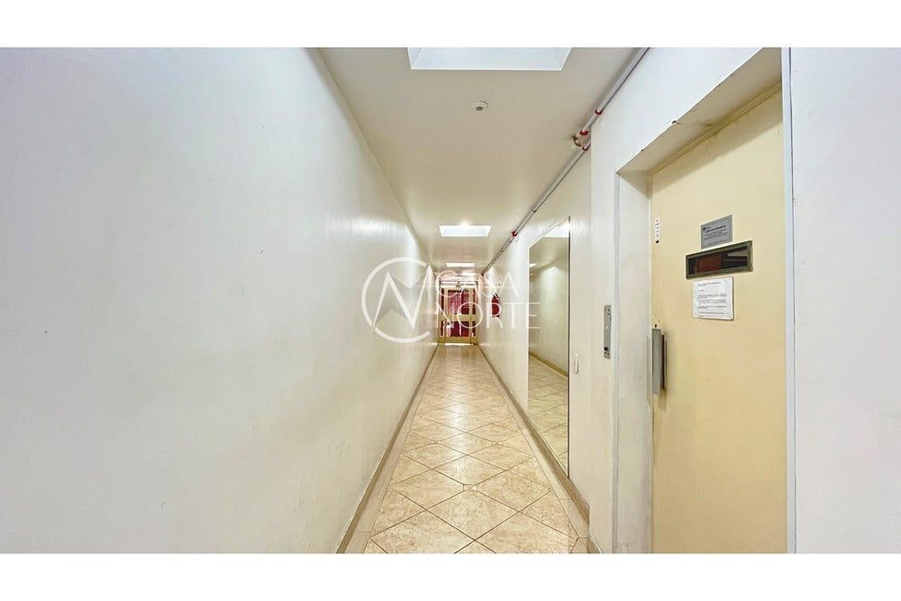 Apartamento à venda com 1 quarto, 35m², Alberto Bins no bairro Centro Histórico em Porto Alegre