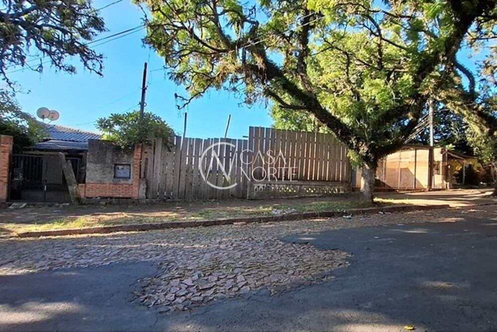 Terreno à venda , 420m², Aldrovando Leão no bairro Vila Jardim em Porto Alegre