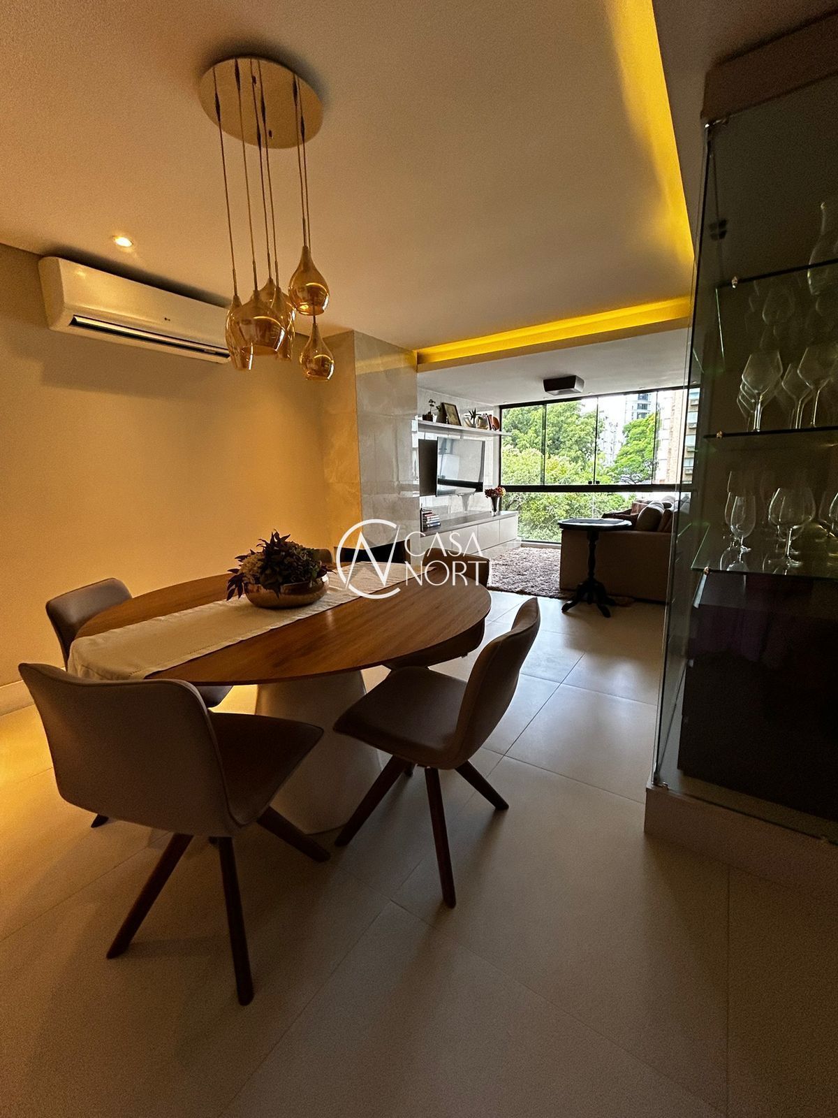 Apartamento à venda com 2 quartos, 183m², 1 suíte, 2 vagas, Rua Anita Garibaldi no bairro Mont Serrat em Porto Alegre