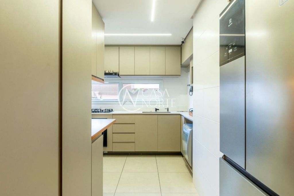 Apartamento Garden à venda com 3 quartos, 203m², 3 suítes, 2 vagas, Ferreira Viana no bairro Petrópolis em Porto Alegre