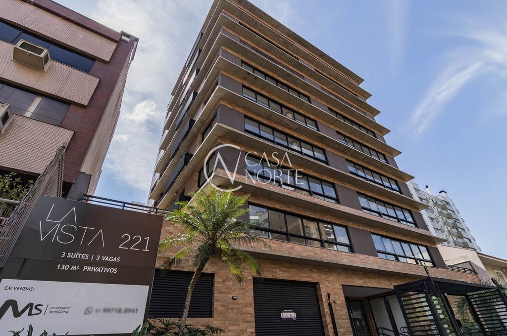 Apartamento Garden à venda com 3 quartos, 158m², 3 suítes, 3 vagas, Guaporé no bairro Petrópolis em Porto Alegre