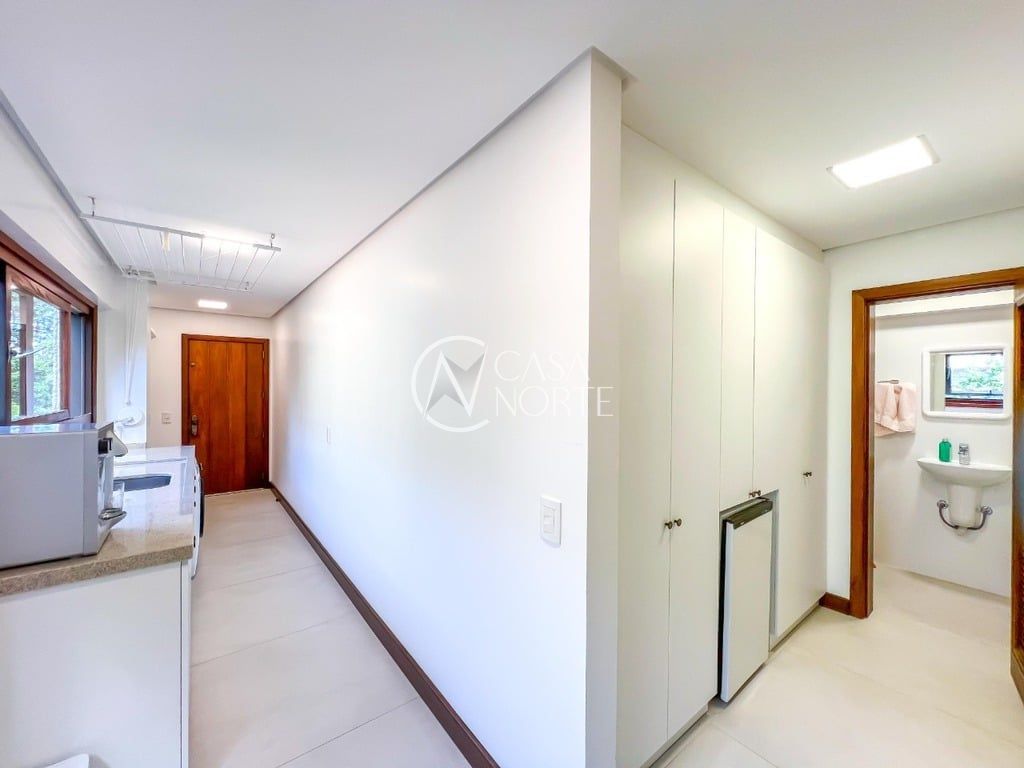 Apartamento à venda com 3 quartos, 195m², 1 suíte, 2 vagas, Rua Carlos Trein Filho no bairro Auxiliadora em Porto Alegre