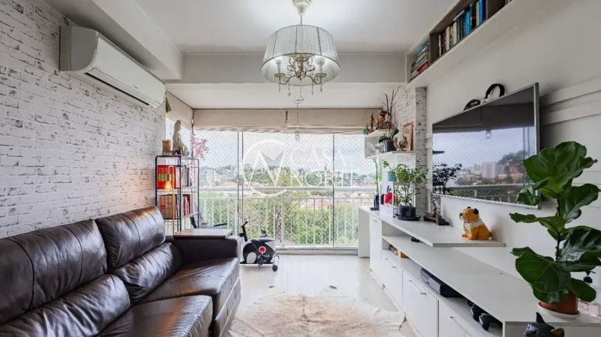 Apartamento à venda com 2 quartos, 69m², 1 suíte, 1 vaga, Rua Mauro Guedes de Oliveira no bairro Jardim Lindóia em Porto Alegre