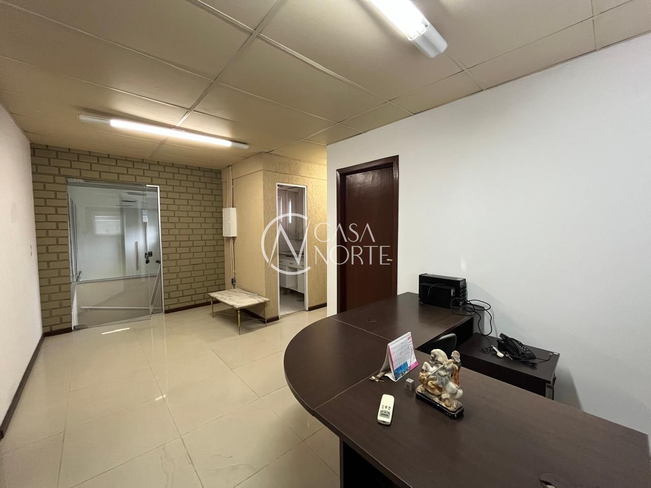 Prédio Comercial à venda com 5 quartos, 400m², 6 vagas, Rua Laudelino Freire no bairro Sarandi em Porto Alegre
