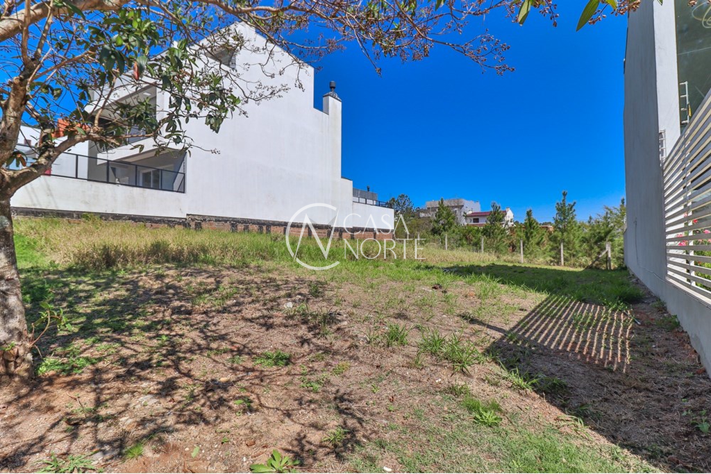 Terreno à venda , 200m², Dr. Sérgio Figueiredo no bairro Guarujá em Porto Alegre