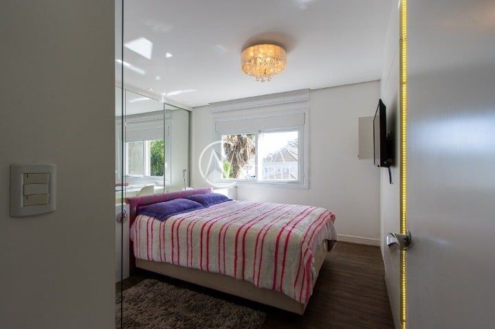Casa de Condomínio à venda com 5 quartos, 459m², 5 suítes, 4 vagas, Coronel Marcos no bairro Pedra Redonda em Porto Alegre