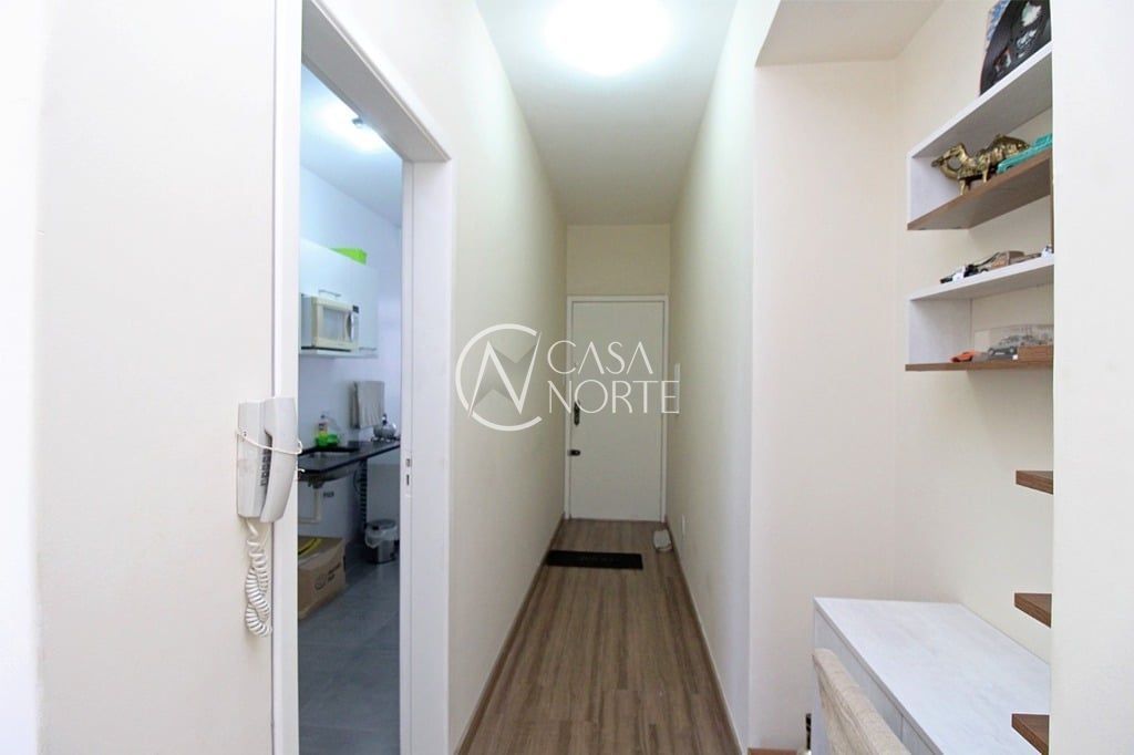 Apartamento à venda com 2 quartos, 66m², 1 vaga, Rua Duque de Caxias no bairro Centro Histórico em Porto Alegre
