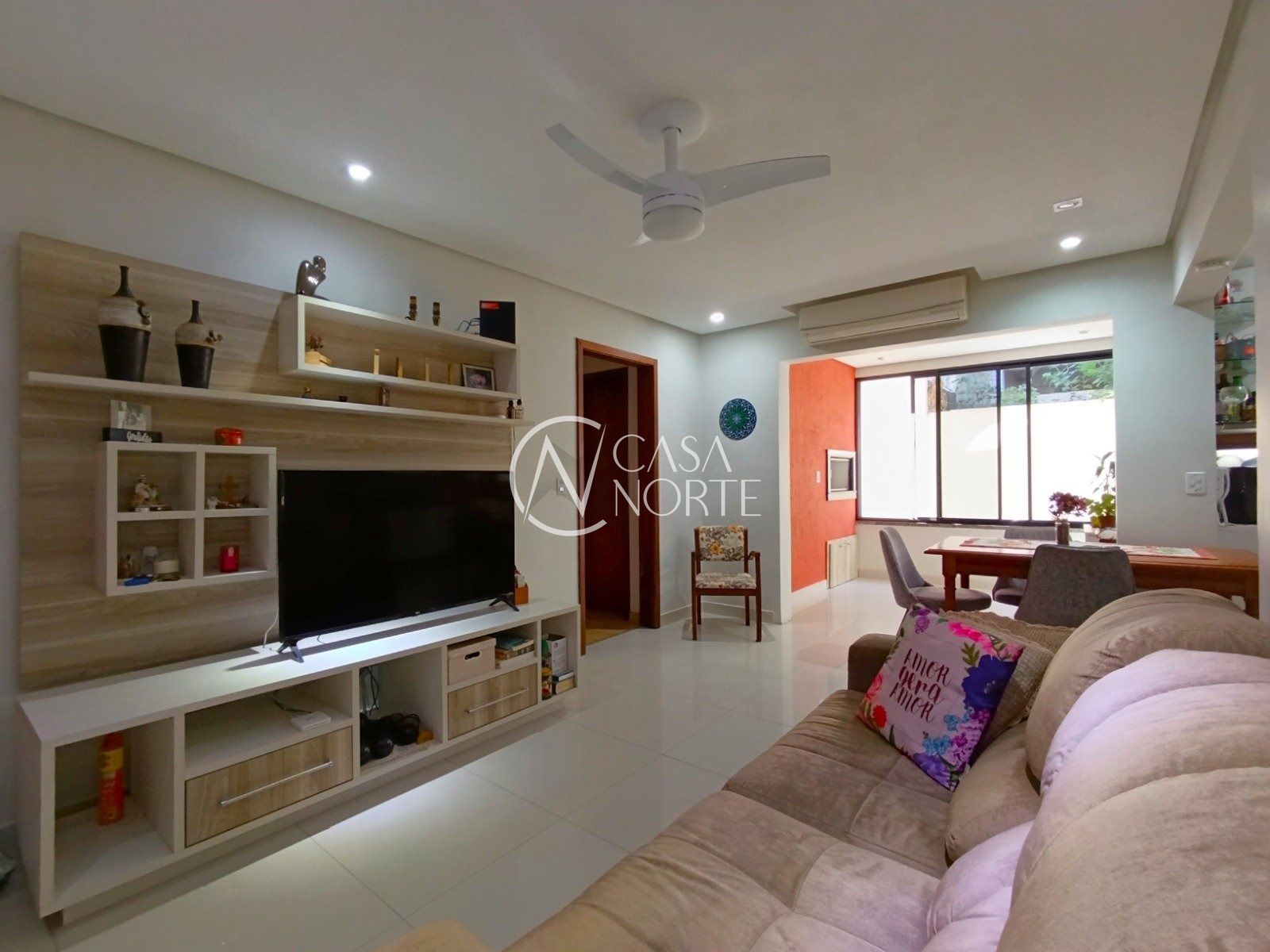 Apartamento à venda com 2 quartos, 79m², 1 suíte, 1 vaga, Rua Jalmar Azambuja Diniz no bairro Jardim Itu em Porto Alegre