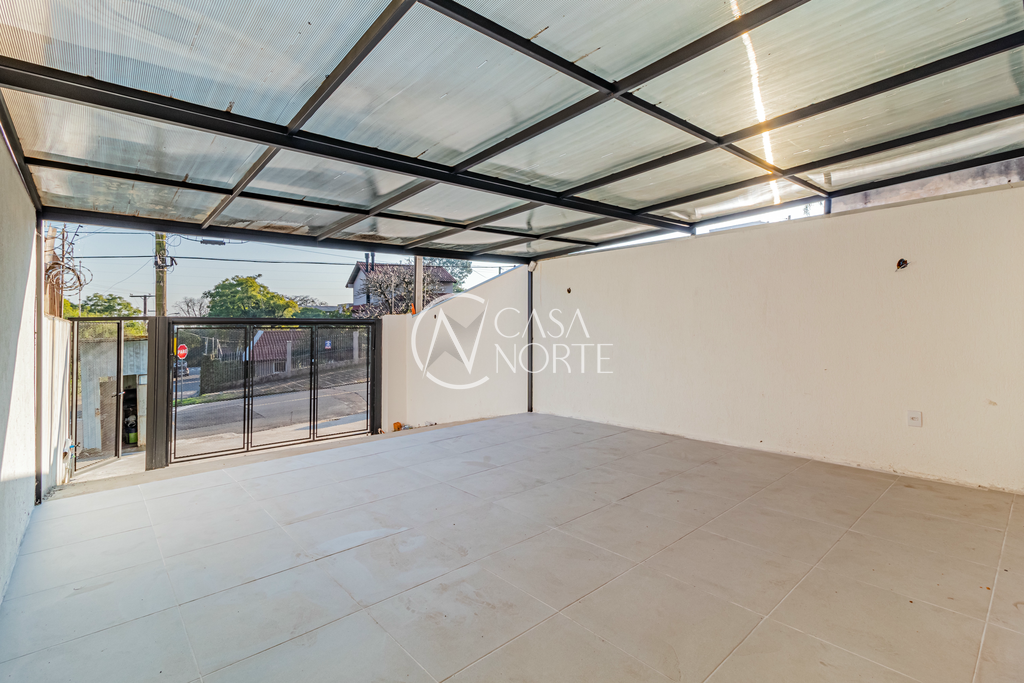 Casa à venda com 3 quartos, 210m², 3 suítes, 4 vagas, Matias José Bins no bairro Chácara das Pedras em Porto Alegre