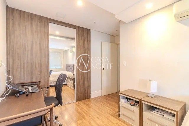 Cobertura à venda com 3 quartos, 126m², 1 suíte, 1 vaga, Avenida Coronel Lucas de Oliveira no bairro Petrópolis em Porto Alegre