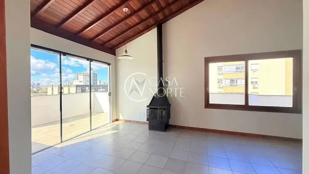 Cobertura à venda com 3 quartos, 225m², 1 suíte, 1 vaga, Rua Fernando Cortez no bairro Cristo Redentor em Porto Alegre