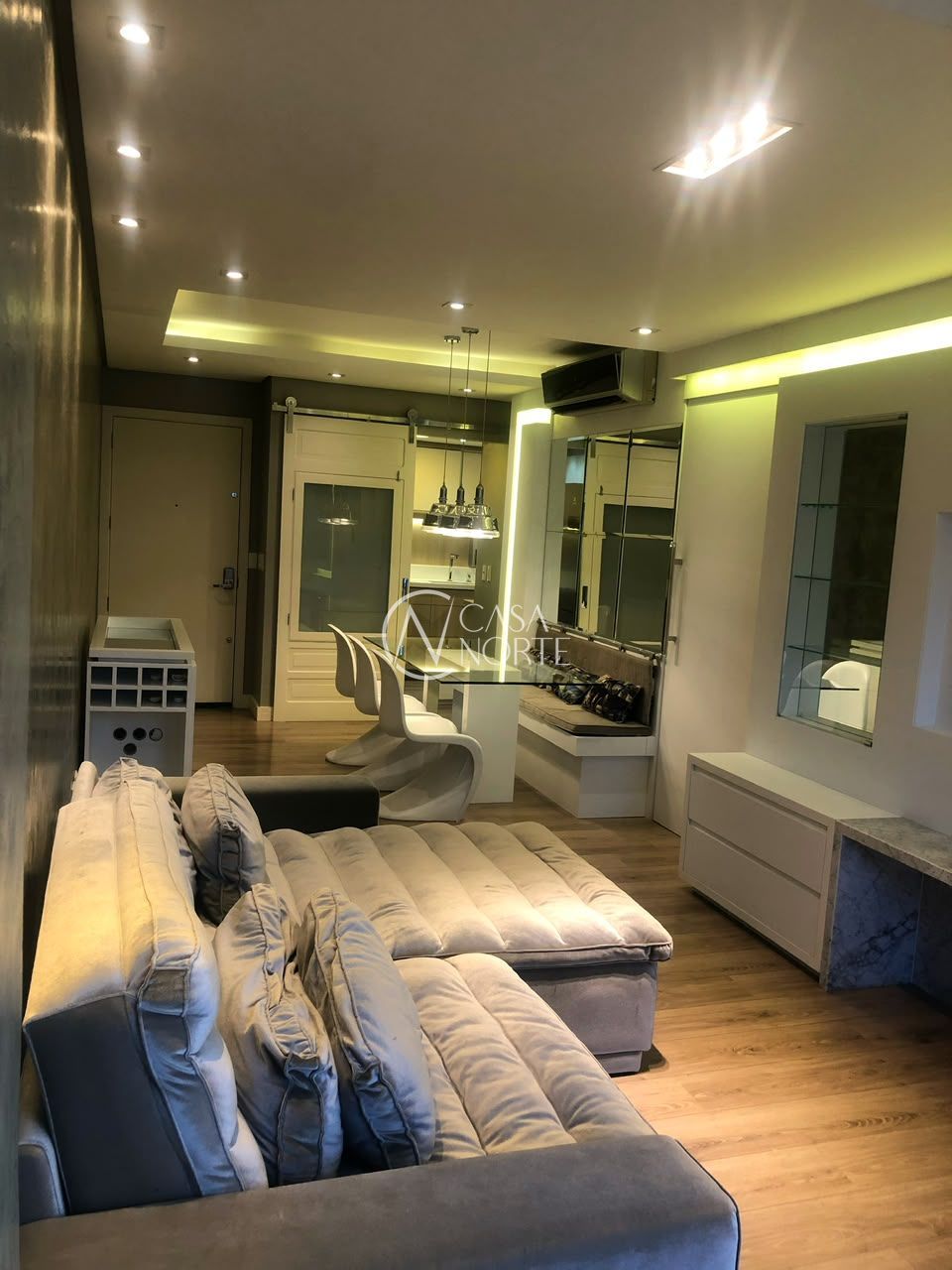 Apartamento à venda com 3 quartos, 86m², 1 suíte, 2 vagas, Avenida Andaraí no bairro Passo da Areia em Porto Alegre