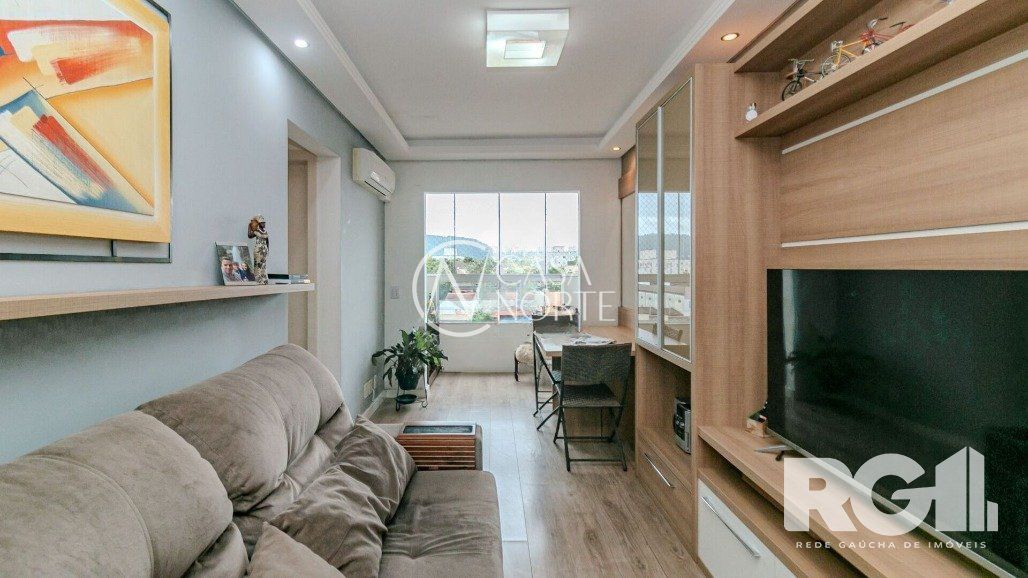 Apartamento à venda com 3 quartos, 68m², 1 suíte, 1 vaga, Rua Tenente Ary Tarrago no bairro Jardim Itu em Porto Alegre