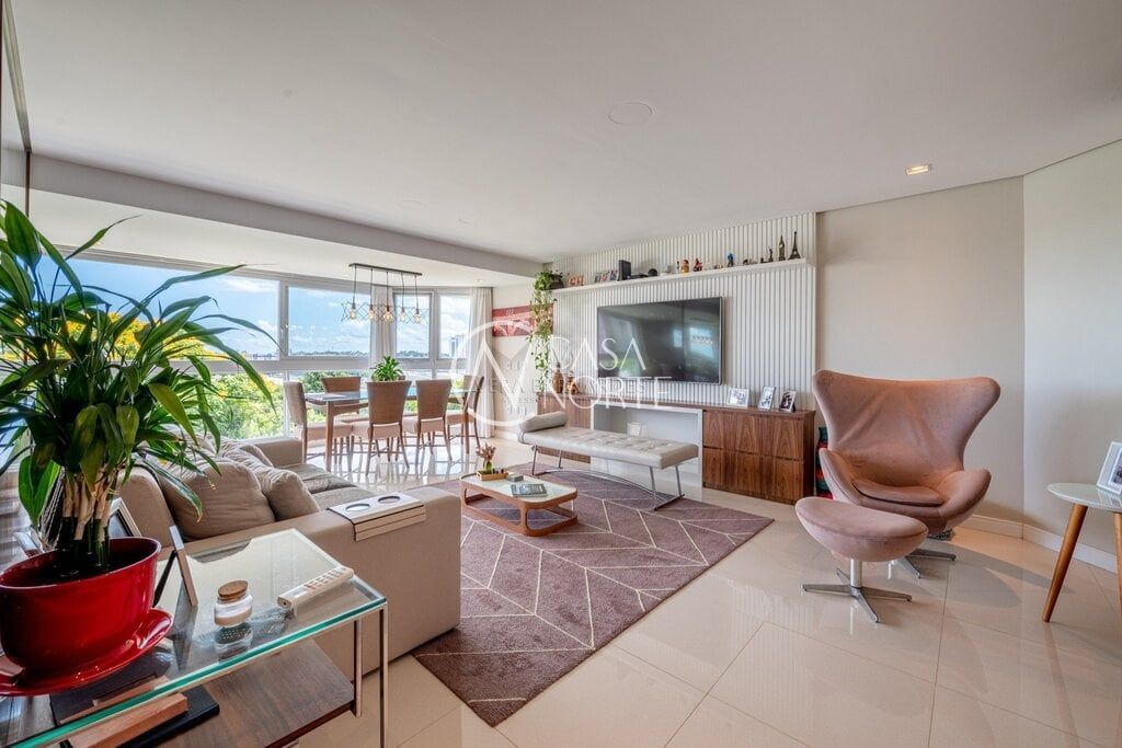 Apartamento Garden à venda com 3 quartos, 150m², 1 suíte, 2 vagas, Icaraí no bairro Cristal em Porto Alegre