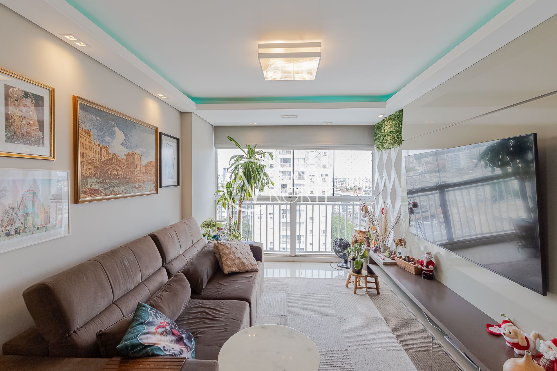 Apartamento à venda com 3 quartos, 75m², 1 suíte, 2 vagas, Rua Limoeiro no bairro Cristo Redentor em Porto Alegre