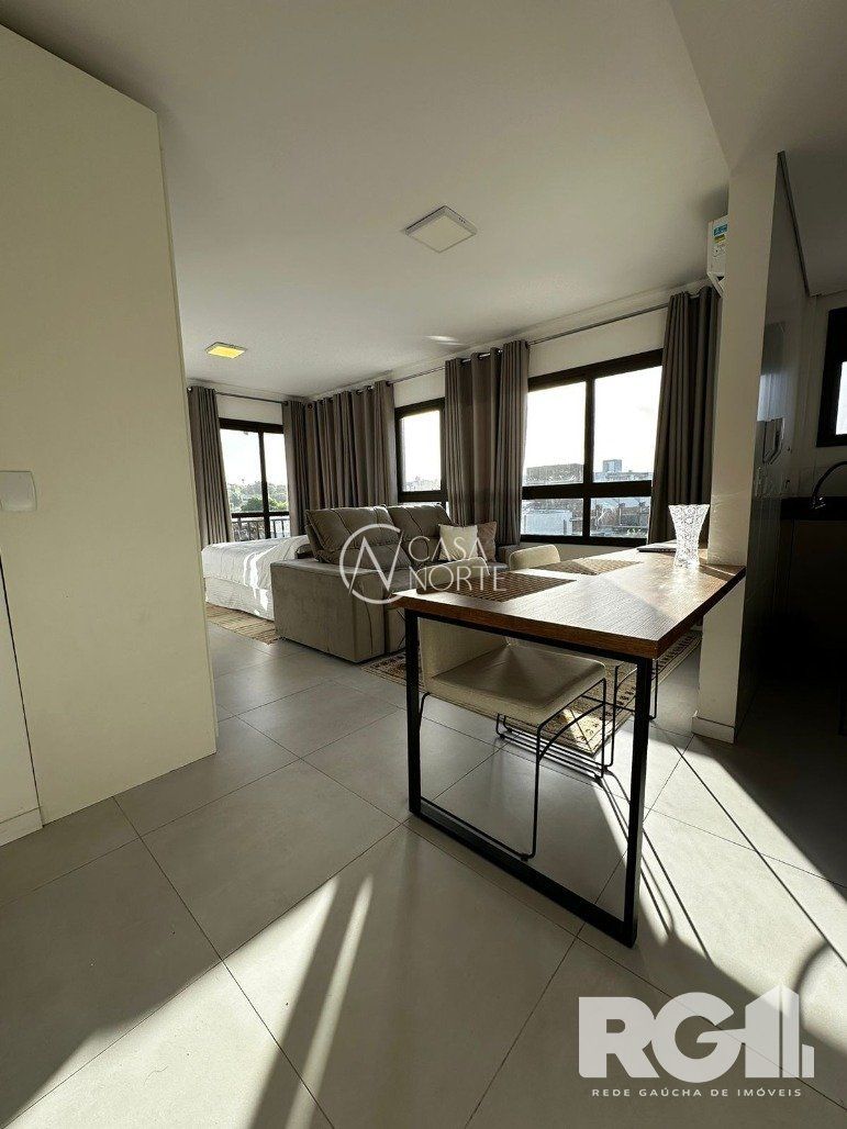 Apartamento à venda com 1 quarto, 41m², 1 suíte, 1 vaga, Rua Oito de Julho no bairro Jardim Botânico em Porto Alegre