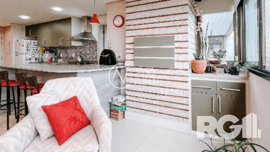 Apartamento à venda com 3 quartos, 93m², 1 suíte, 2 vagas, Rua Domingos Martins no bairro Cristo Redentor em Porto Alegre