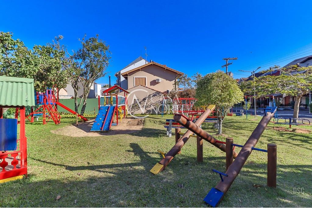 Casa de Condomínio à venda com 3 quartos, 132m², 1 suíte, 1 vaga, Juca Batista no bairro Ipanema em Porto Alegre
