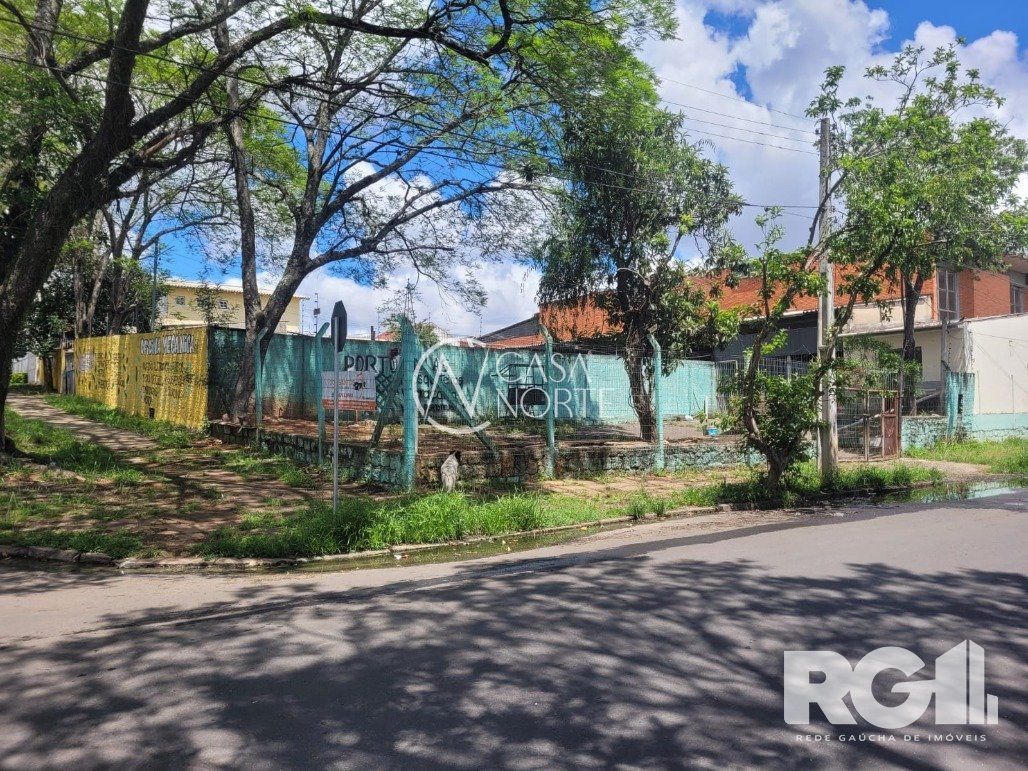Terreno à venda  com 280m², Rua Engenheiro Frederico Dahne no bairro Sarandi em Porto Alegre