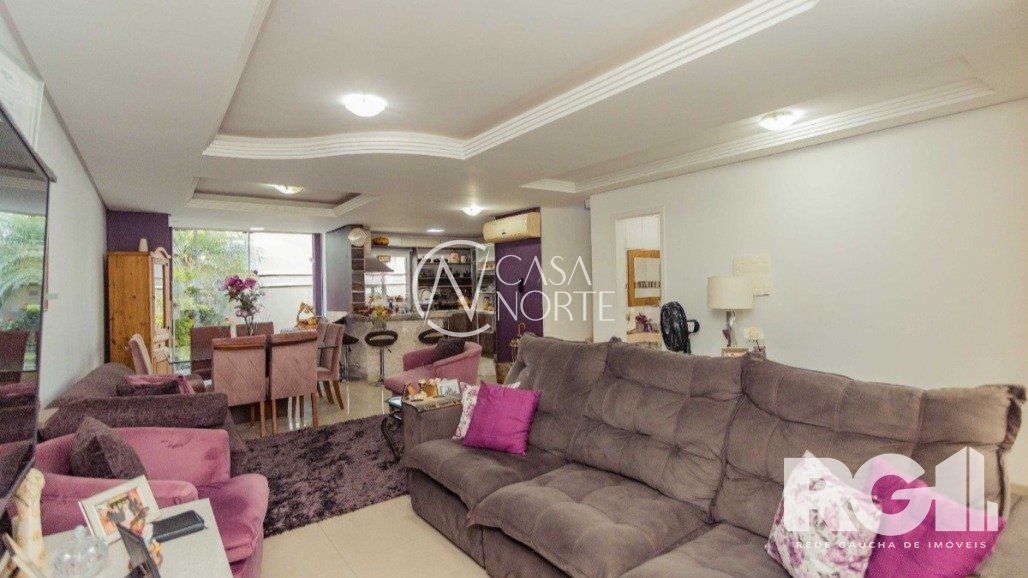 Casa de Condomínio à venda com 5 quartos, 250m², 2 suítes, 2 vagas, Avenida Ecoville no bairro Ecoville em Porto Alegre