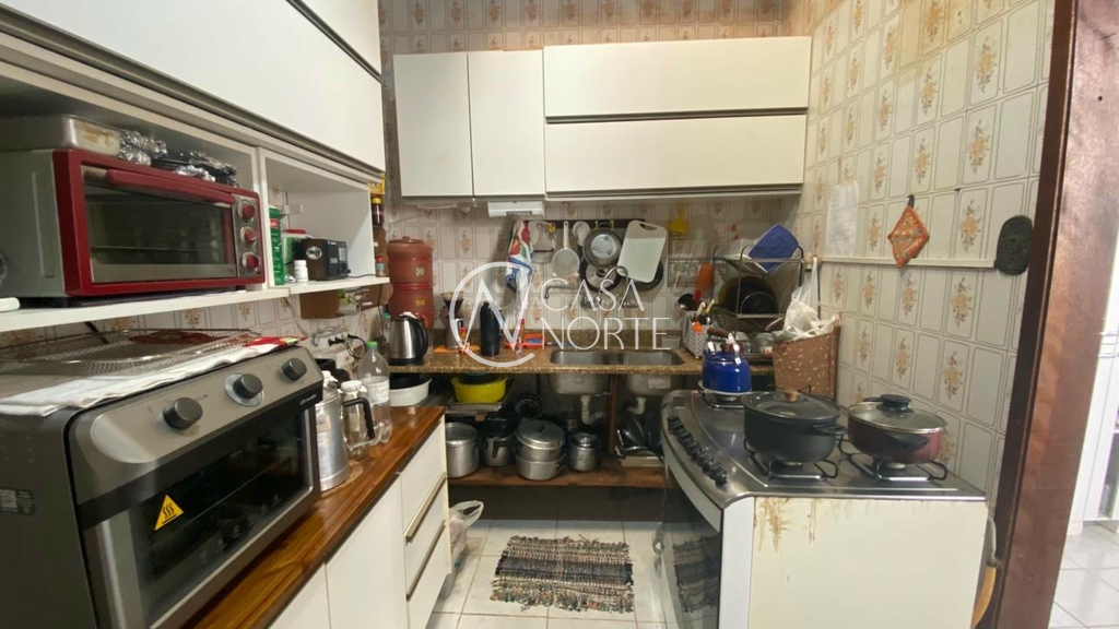 Casa à venda com 4 quartos, 90m², Rua Duque de Caxias no bairro Centro Histórico em Porto Alegre