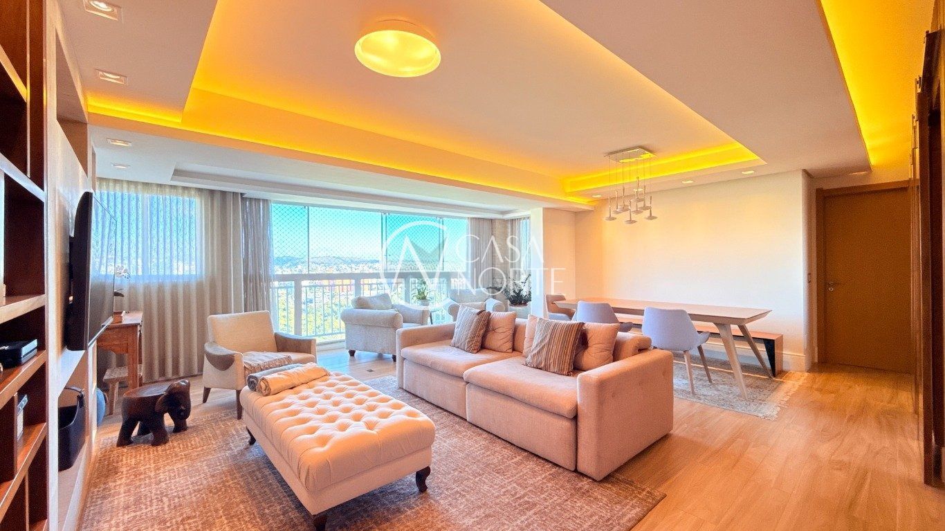 Apartamento à venda com 4 quartos, 146m², 2 suítes, 3 vagas, Avenida Túlio de Rose no bairro Jardim Europa em Porto Alegre