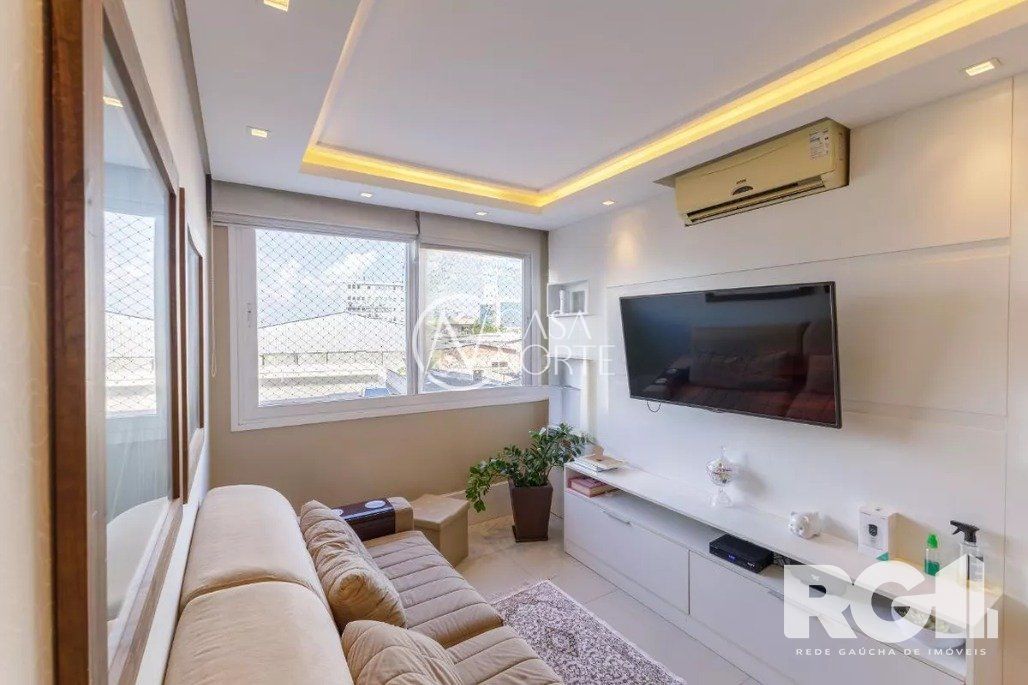 Apartamento à venda com 2 quartos, 59m², 1 suíte, 1 vaga, Rua Augusto Severo no bairro São João em Porto Alegre