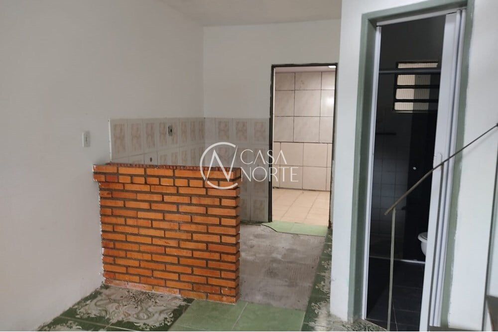 Casa de Condomínio à venda com 2 quartos, 37m², 1 vaga, São Miguel no bairro Partenon em Porto Alegre