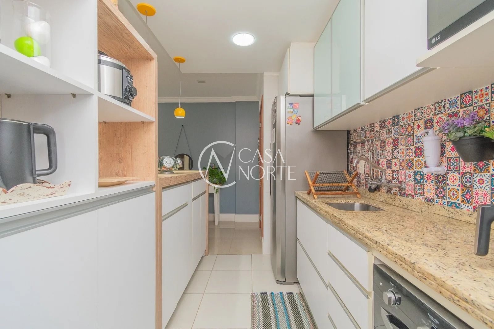 Apartamento à venda com 2 quartos, 76m², 1 suíte, 1 vaga, Rua Fernando Cortez no bairro Cristo Redentor em Porto Alegre