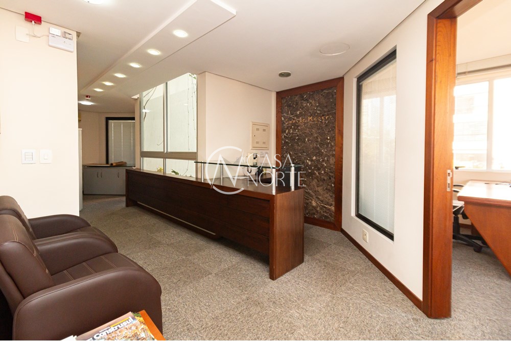 Sala Comercial à venda , 122m², 2 vagas, Bastian no bairro Menino Deus em Porto Alegre