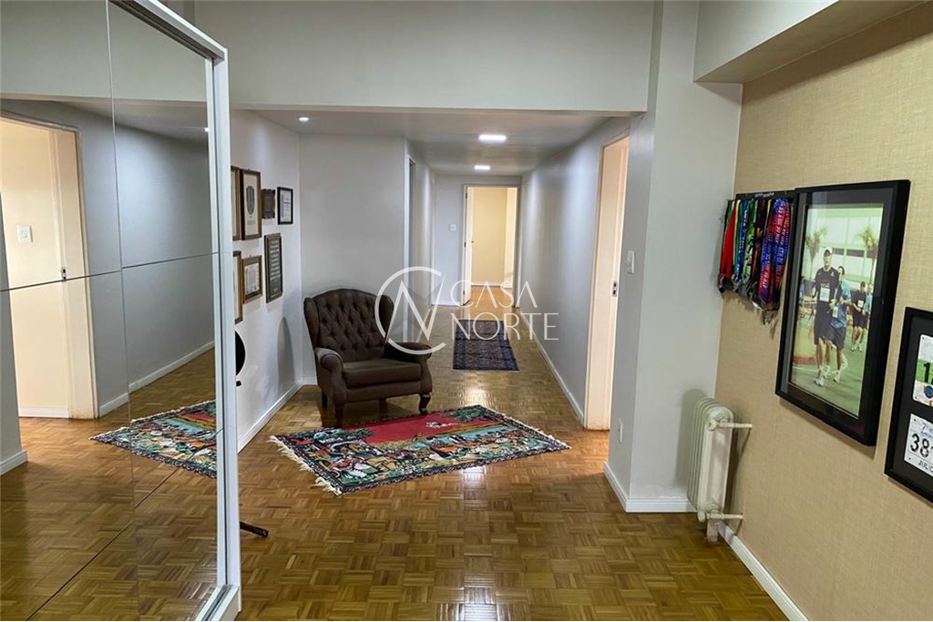 Apartamento à venda com 3 quartos, 289m², 1 suíte, Dos Andradas no bairro Centro Histórico em Porto Alegre