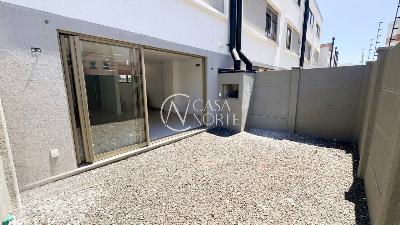 Casa de Condomínio à venda com 3 quartos, 180m², 1 suíte, 2 vagas, João Francisco Martins no bairro Jardim Planalto em Porto Alegre