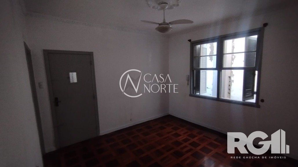 Apartamento à venda com 2 quartos, 64m², Rua General Bento Martins no bairro Centro Histórico em Porto Alegre