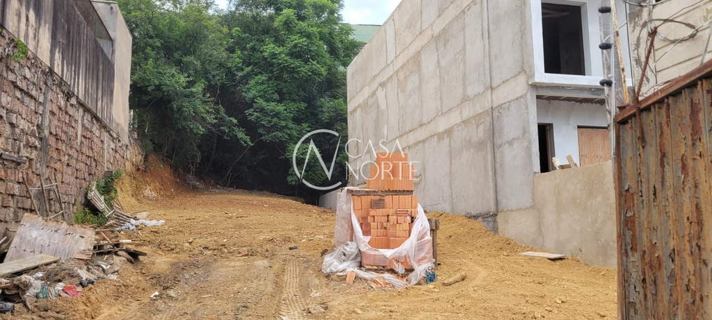 Terreno à venda , 381m², Matias José Bins no bairro Chácara das Pedras em Porto Alegre