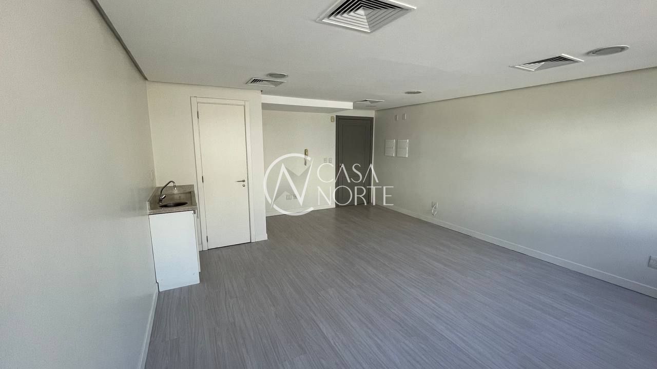 Sala Comercial à venda com 1 quarto, 29m², 1 vaga, Rua Washington Luiz no bairro Centro Histórico em Porto Alegre