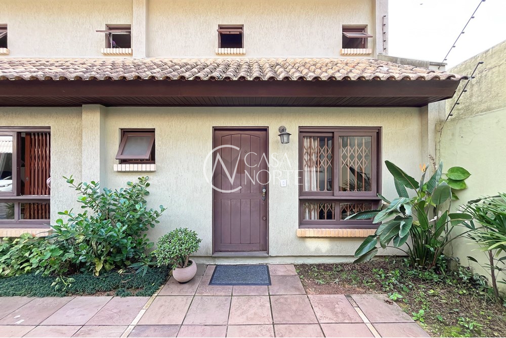 Casa de Condomínio à venda com 2 quartos, 99m², 1 suíte, 1 vaga, Rua Camaquã no bairro Camaquã em Porto Alegre