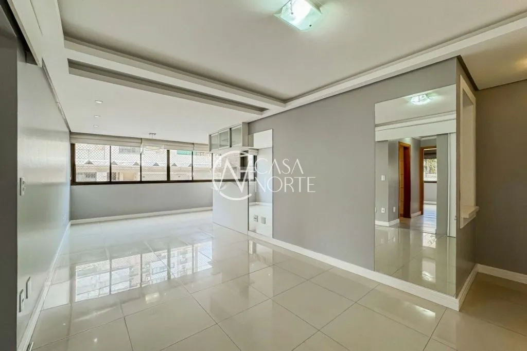 Apartamento à venda com 3 quartos, 95m², 1 suíte, 2 vagas, Rua Fernando Abbott no bairro Cristo Redentor em Porto Alegre