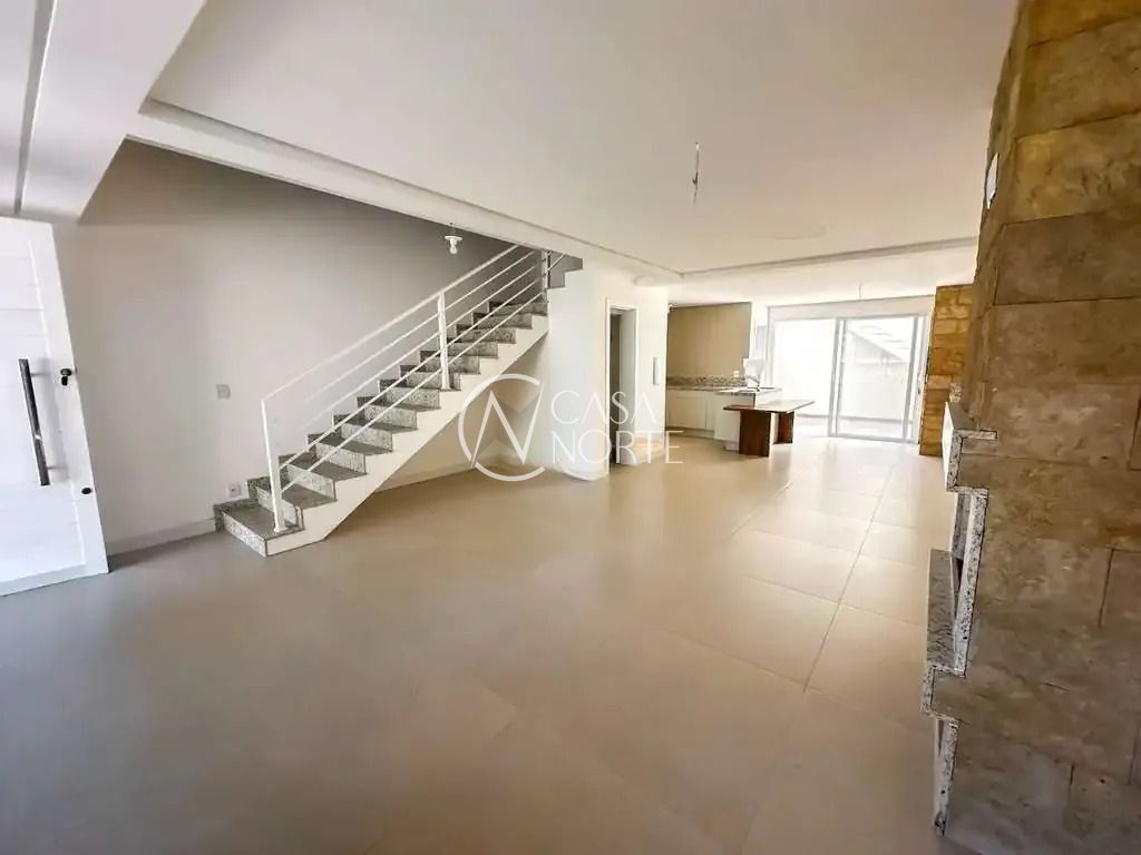 Casa à venda com 3 quartos, 195m², 1 suíte, 2 vagas, Rua Elias Bothome no bairro Jardim Itu em Porto Alegre
